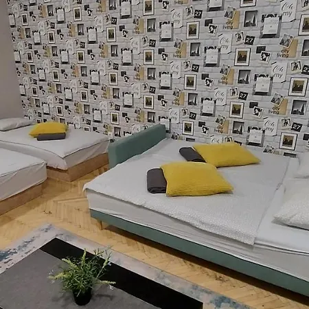 4 In The Party District